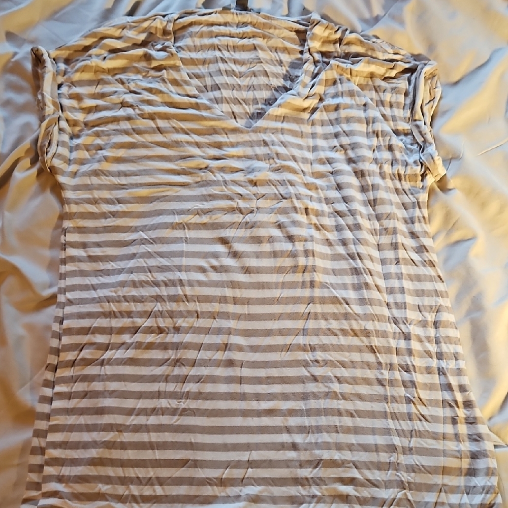 Thyme Maternity Gray Striped Short Sleeve Top
